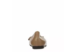 Mootsies Tootsies Womens Cameo Flat - Camel -Rack Room Footwear Sales US 01 105356 04