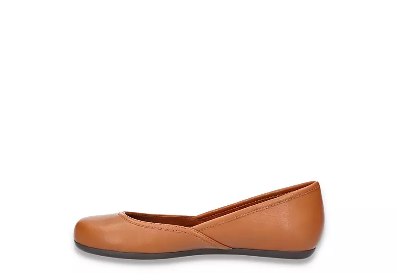 Easy Street Womens Tamar Flat - Dark Tan 4 Easy Street Womens Tamar Flat - Dark Tan - Image 4